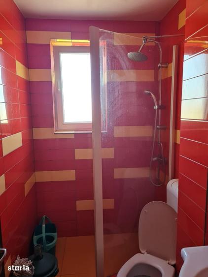 Apartament cu 4 camere decomandat în Ștrand