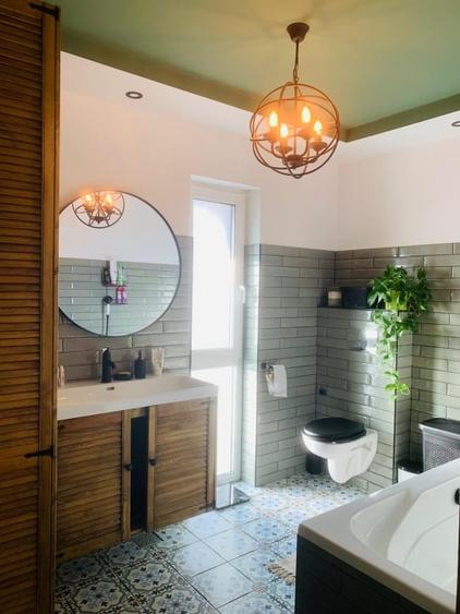 Duplex cu 4 camere cu Canalizare în Florești