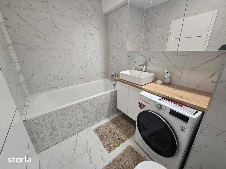 Apartament cu 3 camere în Zorilor