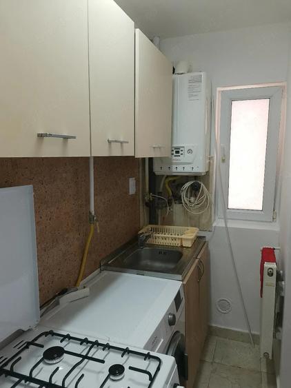 Garsonieră decomandată în Central