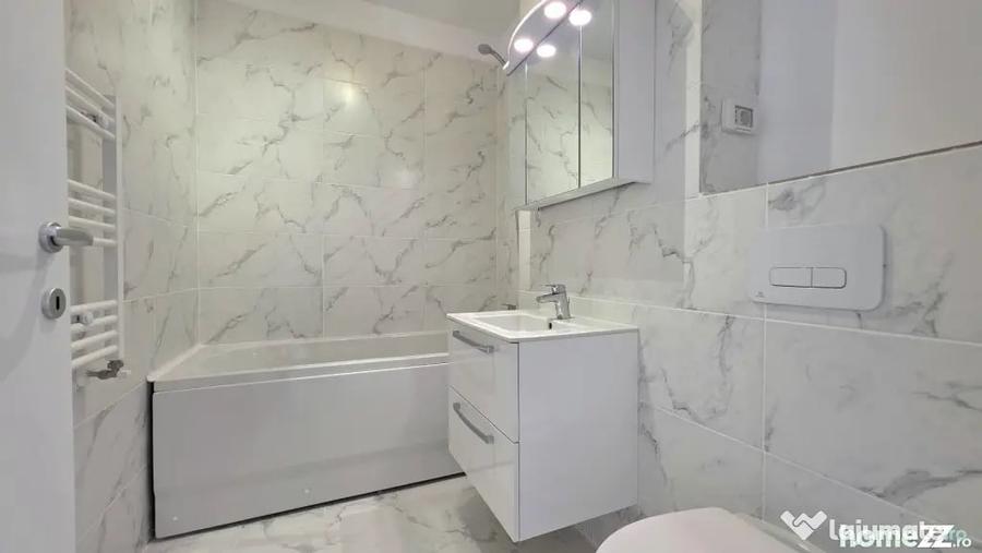 Apartament cu 5 camere semidecomandat în Fundeni
