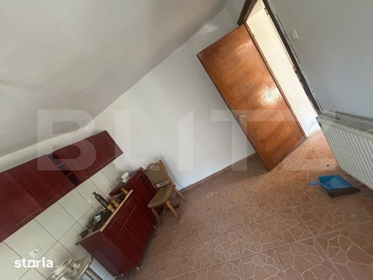 Casă cu 6 camere cu Teren 3374 Mp în Vulcana-Pandele