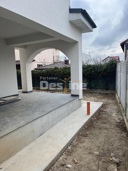 Duplex cu 4 camere cu Canalizare în Măgurele