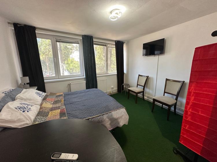 Apartament cu 2 camere semidecomandat în Gara de Nord
