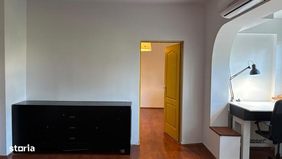 Apartament cu 3 camere în Ultracentral