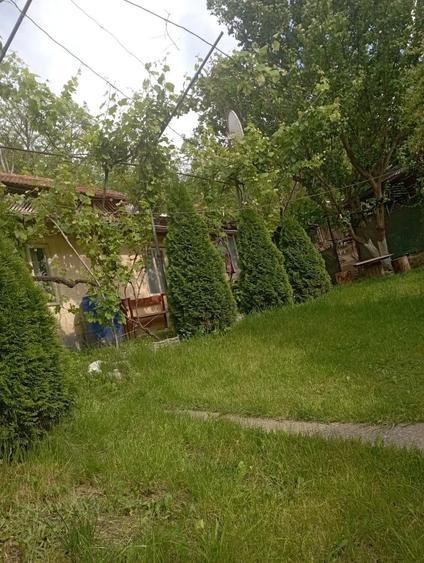 Casă cu 4 camere în Policiori