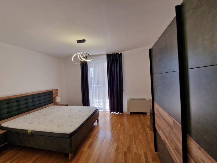 Apartament cu 3 camere decomandat, mobilat în Calea Călărașilor