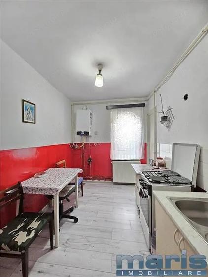 Apartament cu 3 camere decomandat în Tudor Vladimirescu