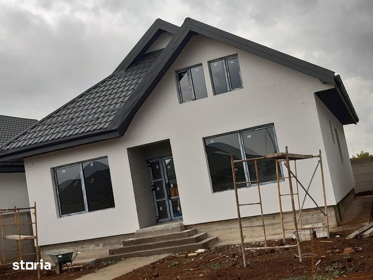 Casă cu 4 camere cu Teren 333 Mp în Central