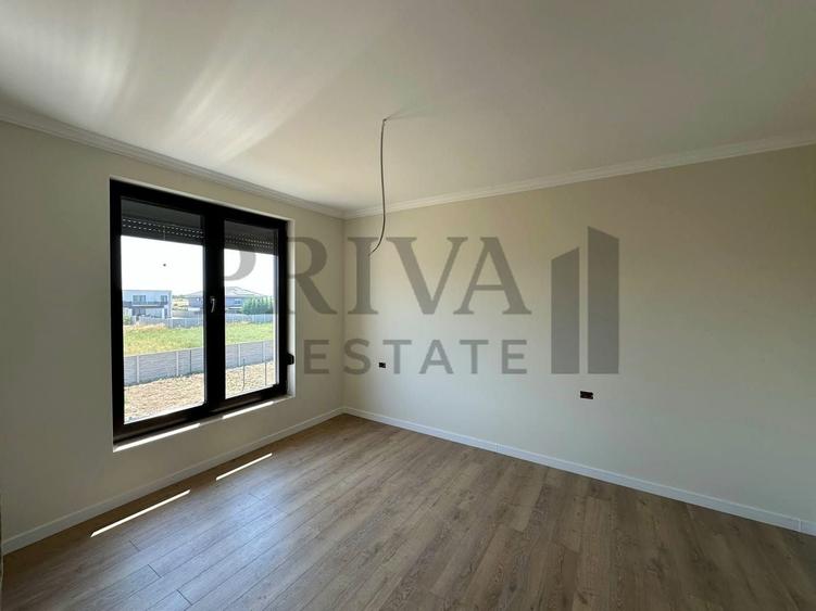 Casa insiruita, bucatarie inchisa, 3 camere, 2 bai, Giroc - 7