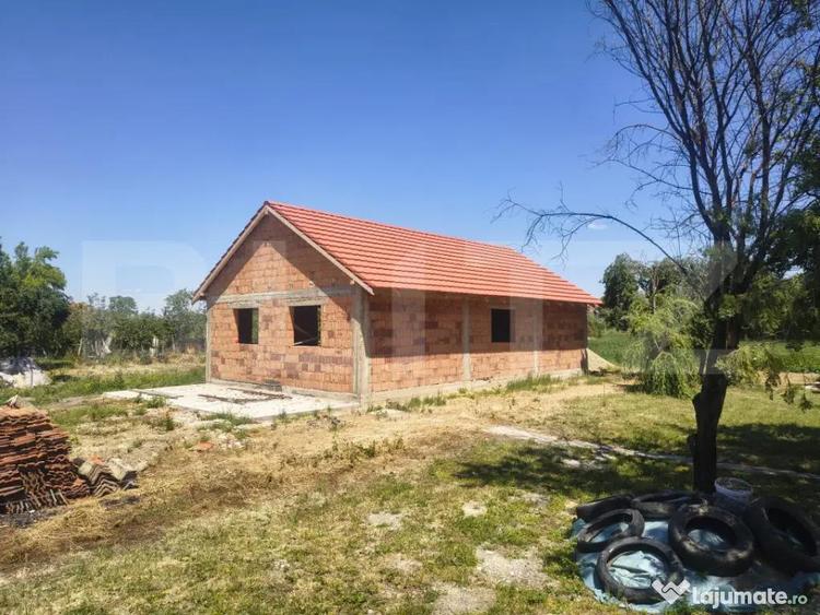 Casă cu 3 camere cu Teren 1500 Mp în Tormac
