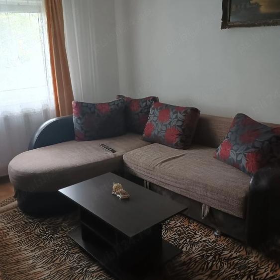 Apartament cu 2 camere decomandat în Florilor