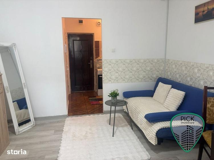 Garsonieră decomandată în 7 Noiembrie
