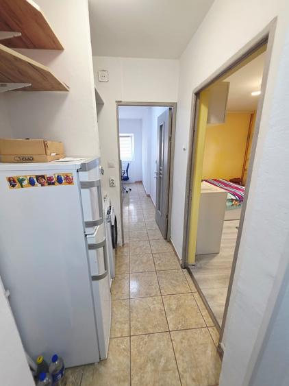 Garsonieră decomandată în Malu Roșu