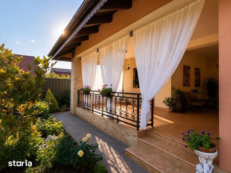 Casă cu 4 camere cu Teren 1000 Mp în Remetea Mare
