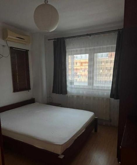 Apartament cu 3 camere decomandat, mobilat în Tineretului
