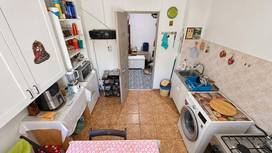 Apartament cu 2 camere decomandat în Aviației
