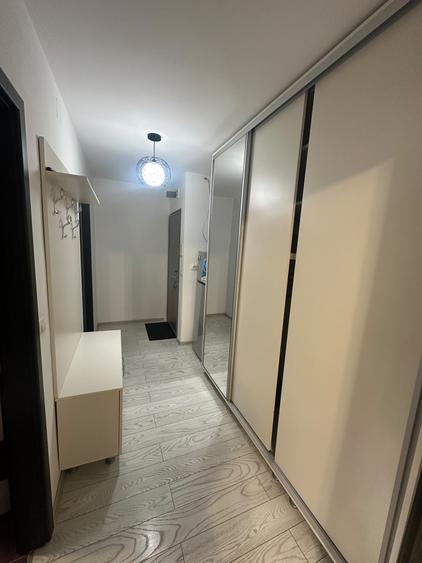 Apartament cu 2 camere semidecomandat în Bucșinescu