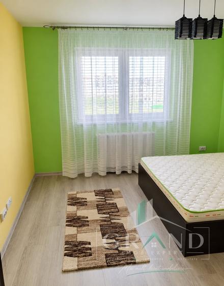 Apartament cu 3 camere semidecomandat, mobilat în Mărăști
