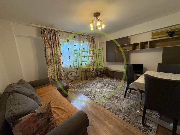 Apartament cu 2 camere decomandat, mobilat în Central