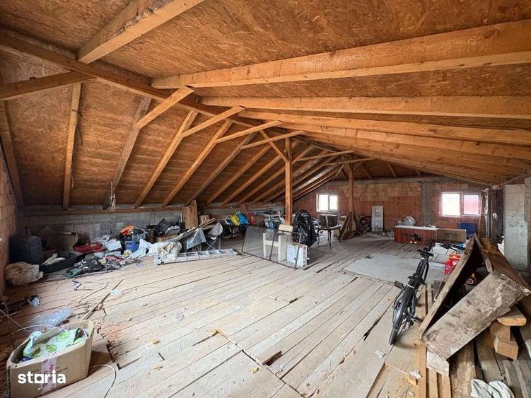 Casă cu 3 camere în Central
