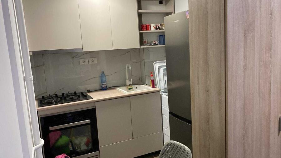 Garsonieră decomandată în Băneasa