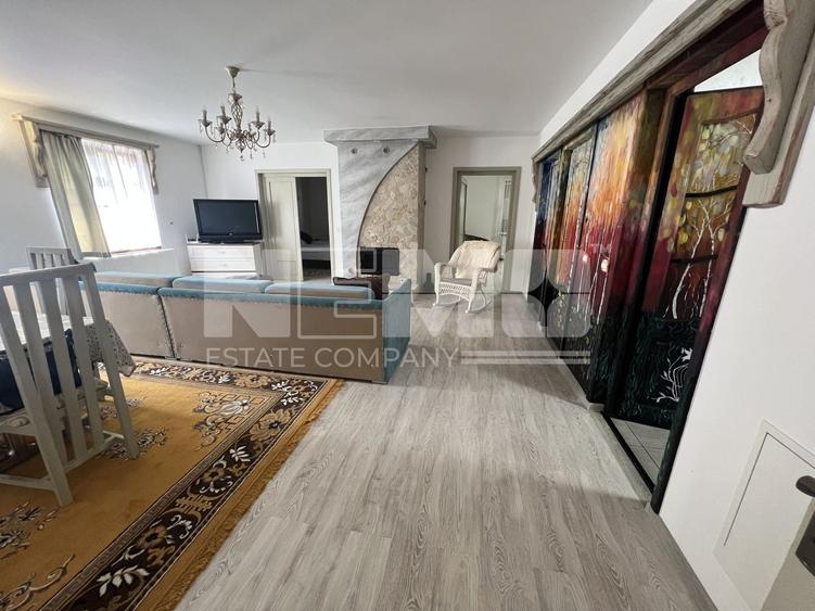 Casă individuală cu 3 camere cu Canalizare în Central