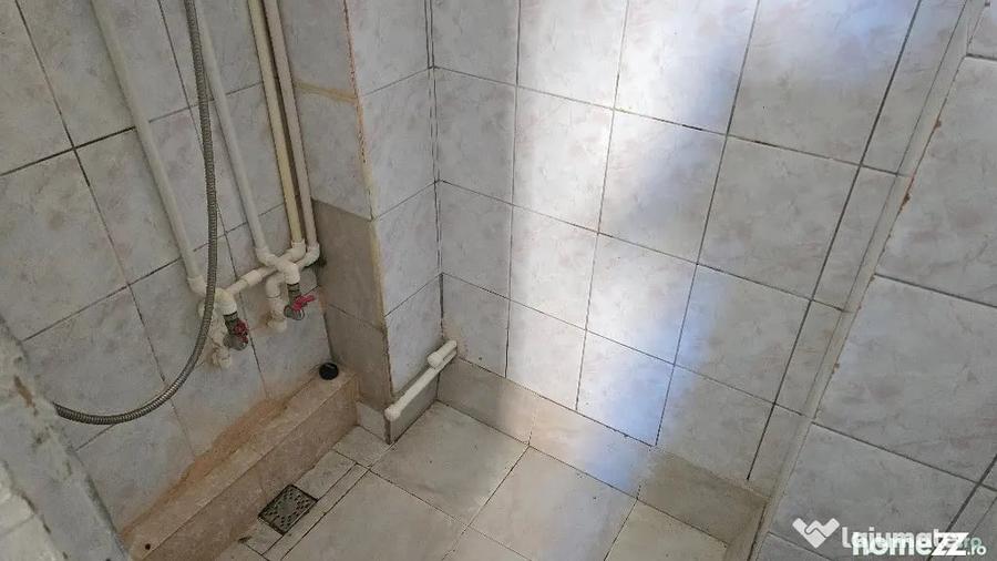 Spațiu comercial, de 70 mp, în Decebal