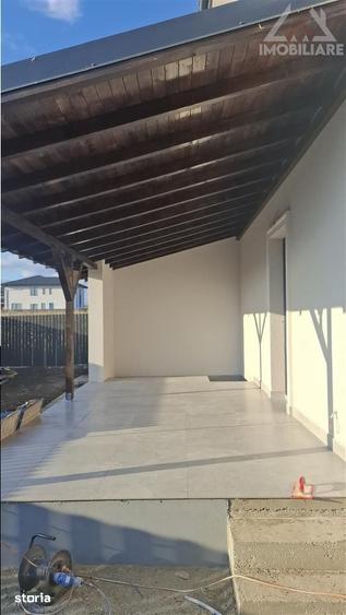 Casă cu 4 camere cu Teren 400 Mp în Rediu
