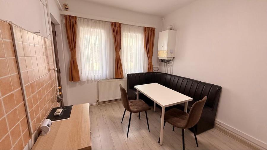 Apartament cu 2 camere semidecomandat în Vitan