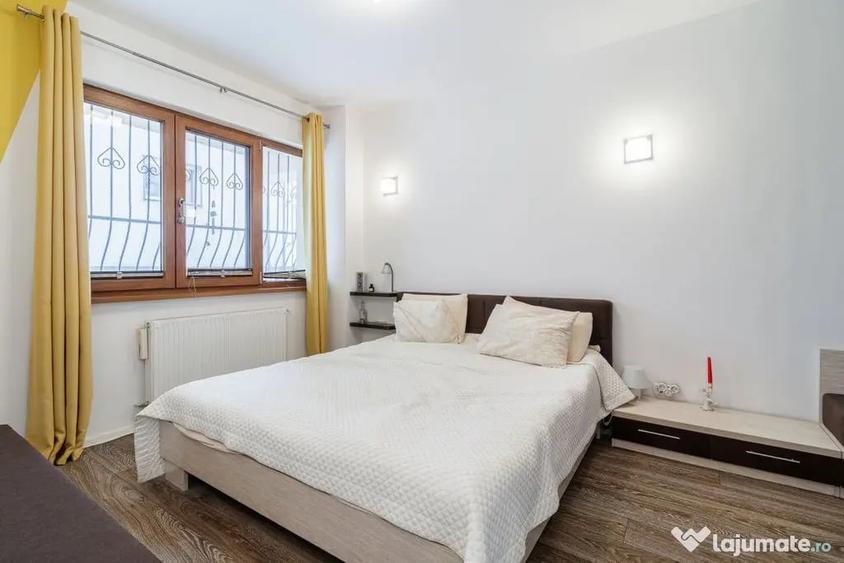 Apartament cu 4 camere semidecomandat în Tineretului