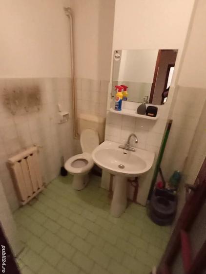 Apartament cu 3 camere decomandat în Lunei