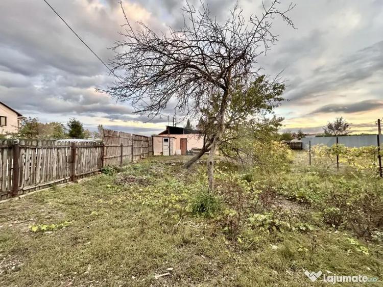 Teren de 400 mp, în Central