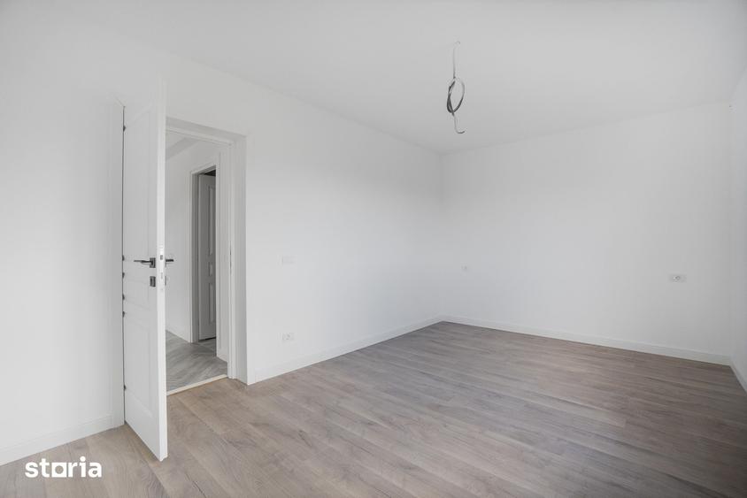 Casă cu 4 camere cu Teren 300 Mp în Tărlungeni