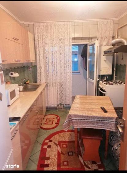 Apartament cu 2 camere decomandat în Școlilor