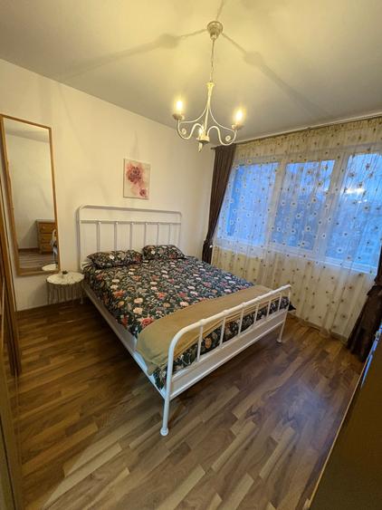 Apartament cu 2 camere semidecomandat în Apusului