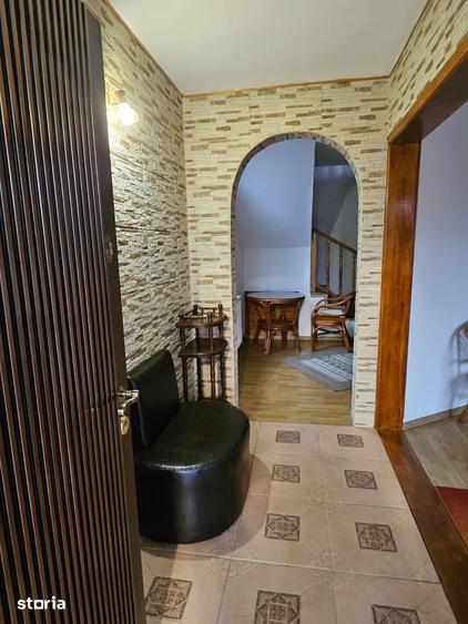 Casă cu 4 camere cu Teren 400 Mp în Șerbănești