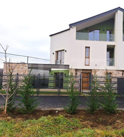 Duplex cu 4 camere cu Canalizare în Gheorgheni