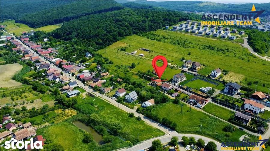 Casă cu 6 camere cu Teren 500 Mp în Corunca