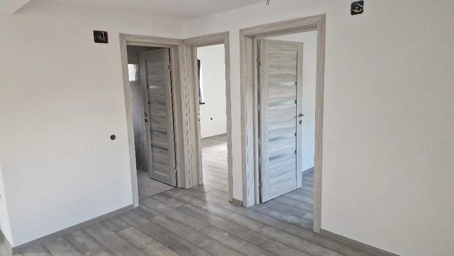 Casă cu 4 camere cu Teren 1800 Mp în Bârsoiu