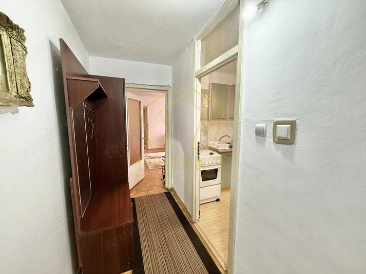 Apartament cu 2 camere decomandat în Girocului