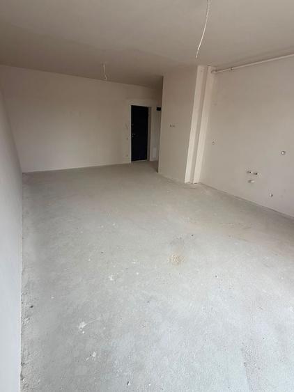 Apartament cu 2 camere decomandat în Florești