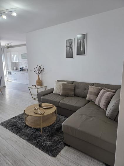 Apartament cu 3 camere decomandat în Aurel Vlaicu