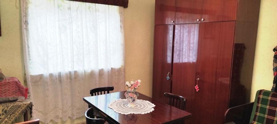 Casă cu 4 camere cu Teren 1200 Mp în Central