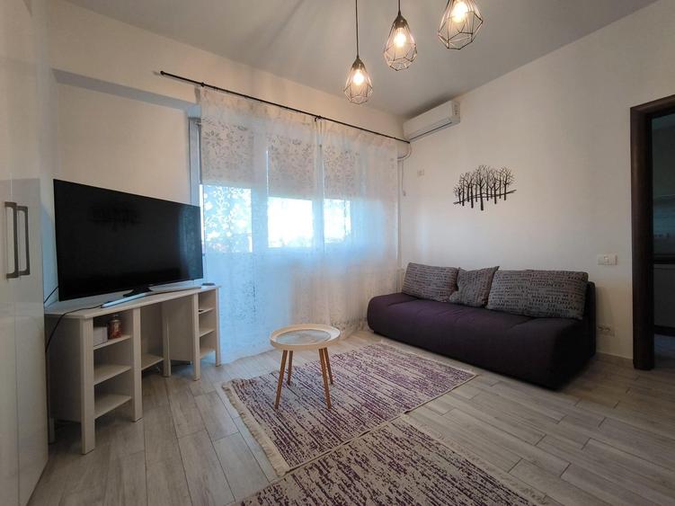Garsonieră decomandată în Tineretului
