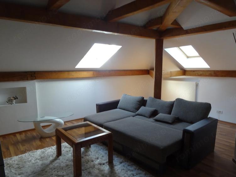 Apartament cu 2 camere semidecomandat în P-ța Unirii