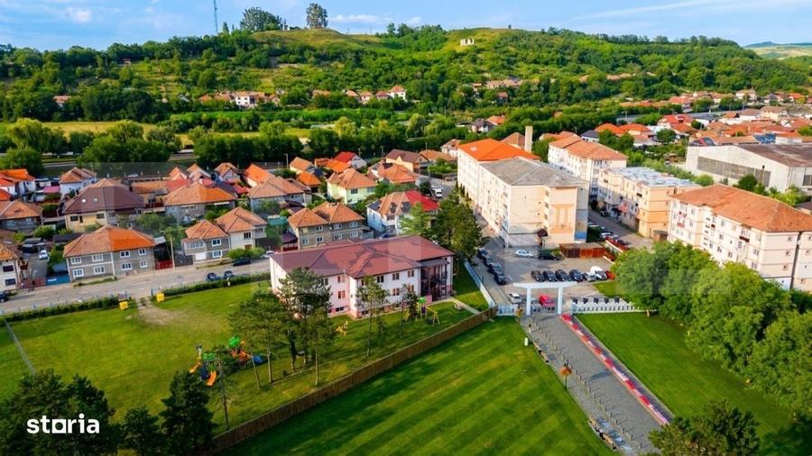 Casă cu 4 camere în Aronești