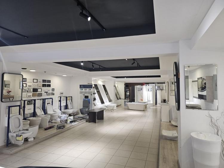 Spațiu comercial, de 664 mp, în Casa de Cultură