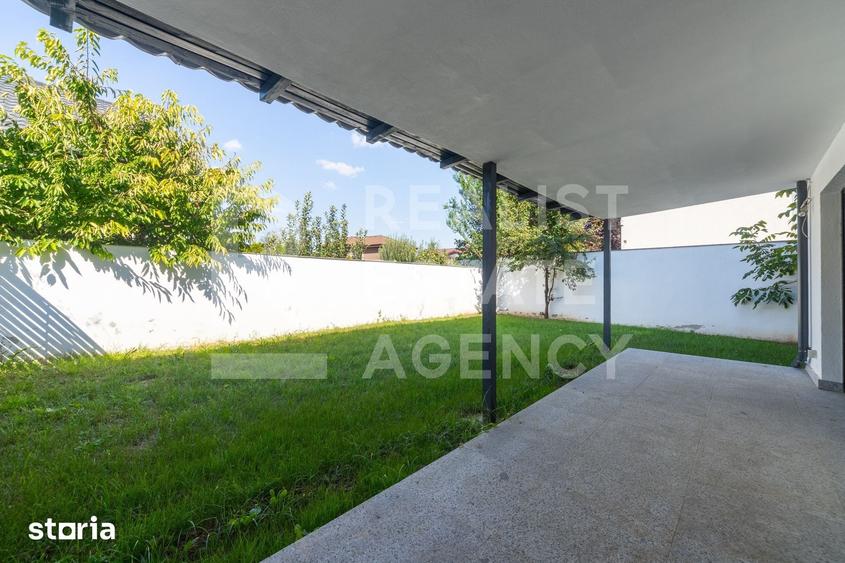Casă cu 5 camere cu Teren 290 Mp în Central