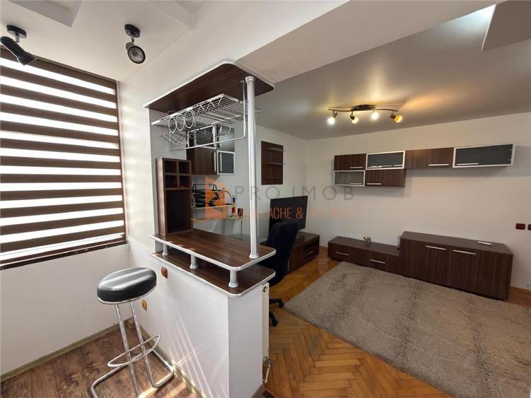 Apartament cu 2 camere decomandat, mobilat în Dorobanți 2